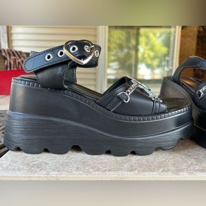 Chunky Black Platform Sandals 8/8.5